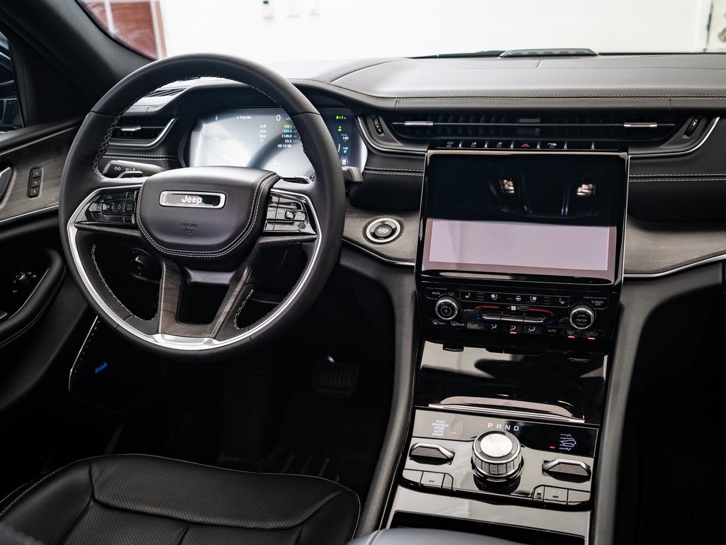 Used 2022 Jeep Grand Cherokee Overland image 31