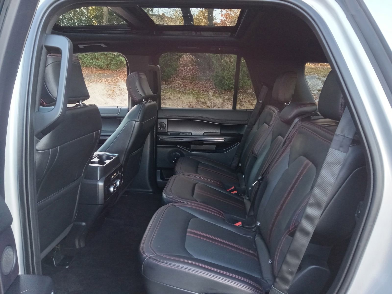 Used 2019 Ford Expedition Limited w/ Equipment Group 303A image 23