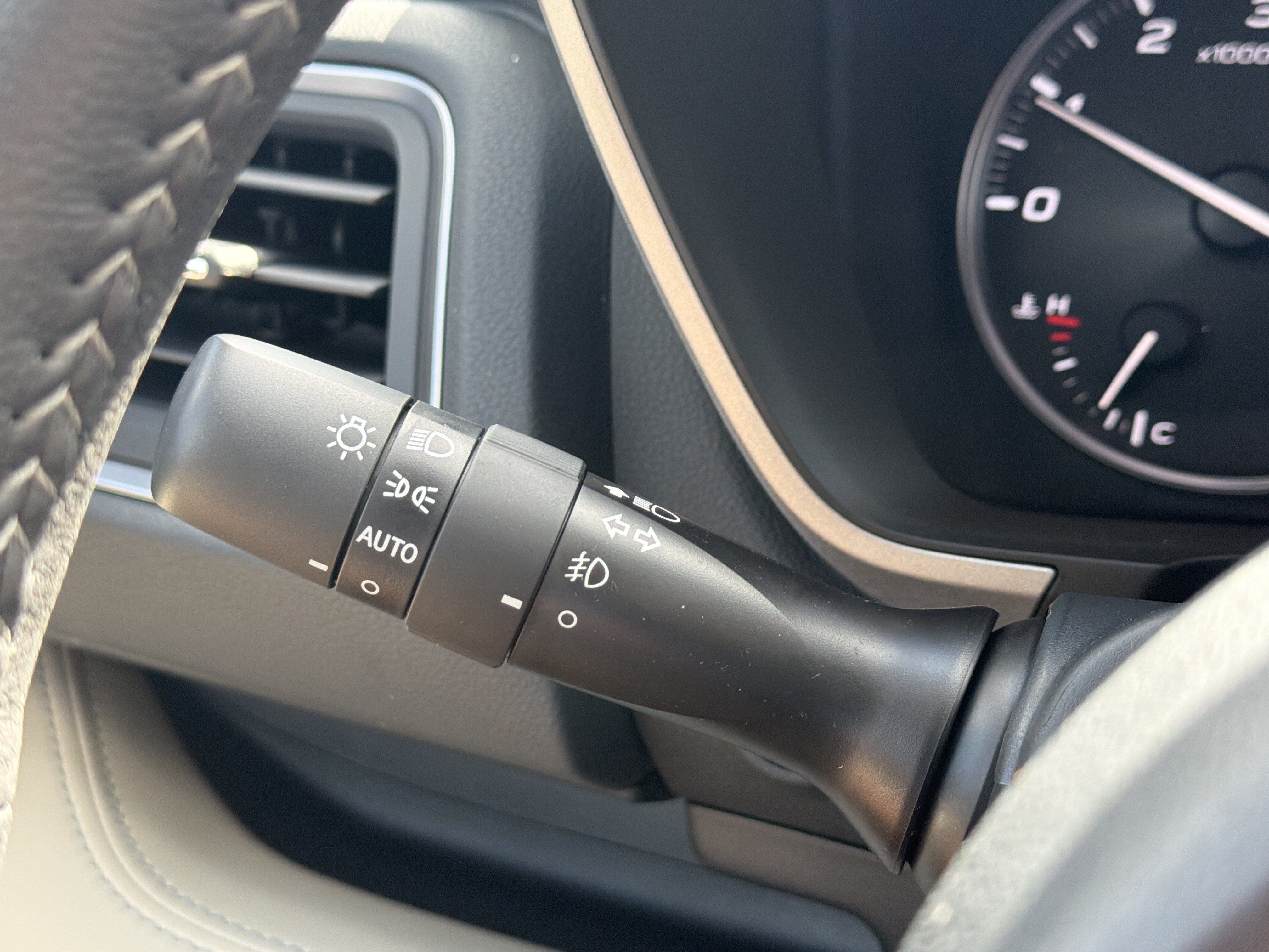 New 2027 Subaru Ascent Limited AWD/4WD image 16