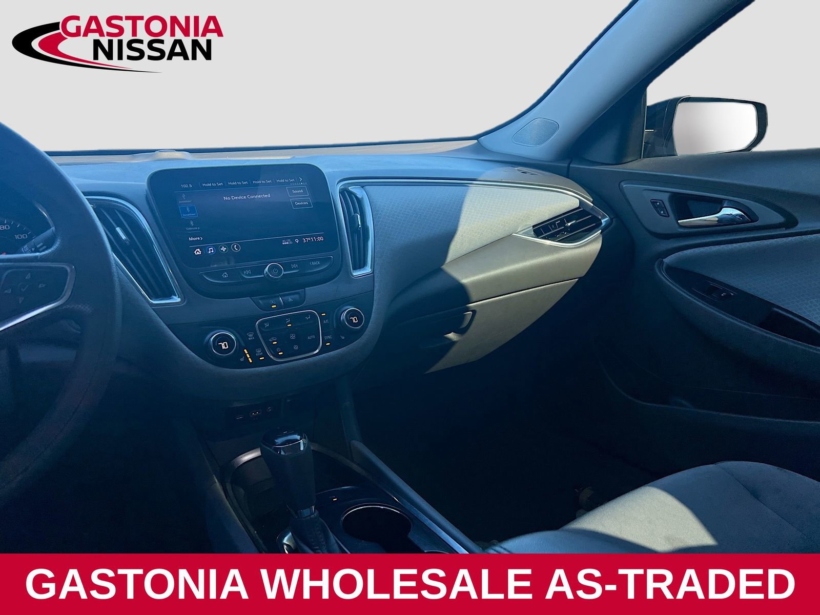 Used 2020 Chevrolet Malibu LT image 24