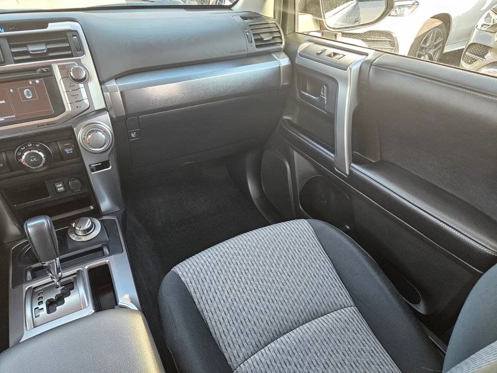 Used 2019 Toyota 4Runner SR5 AWD/4WD image 15