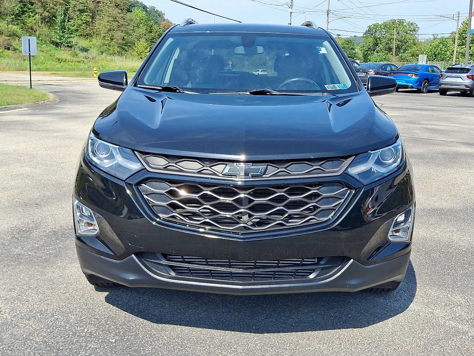 Used 2019 Chevrolet Equinox LT AWD/4WD image 2