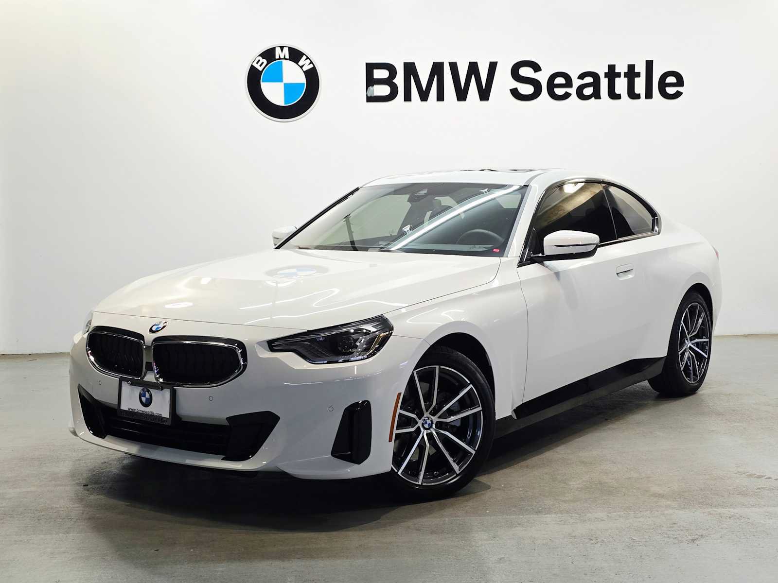 Used 2023 BMW 230i xDrive Coupe w/ Convenience Package AWD/4WD image 1
