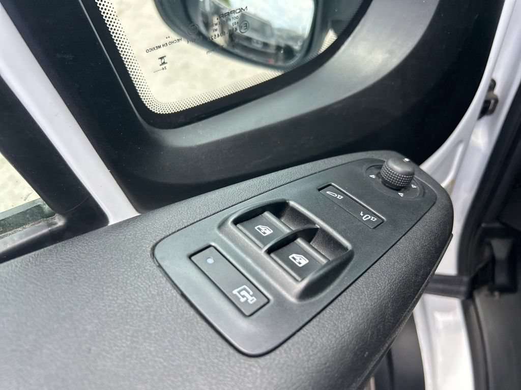 Used 2025 RAM ProMaster 2500 w/ Convenience Group FWD image 30