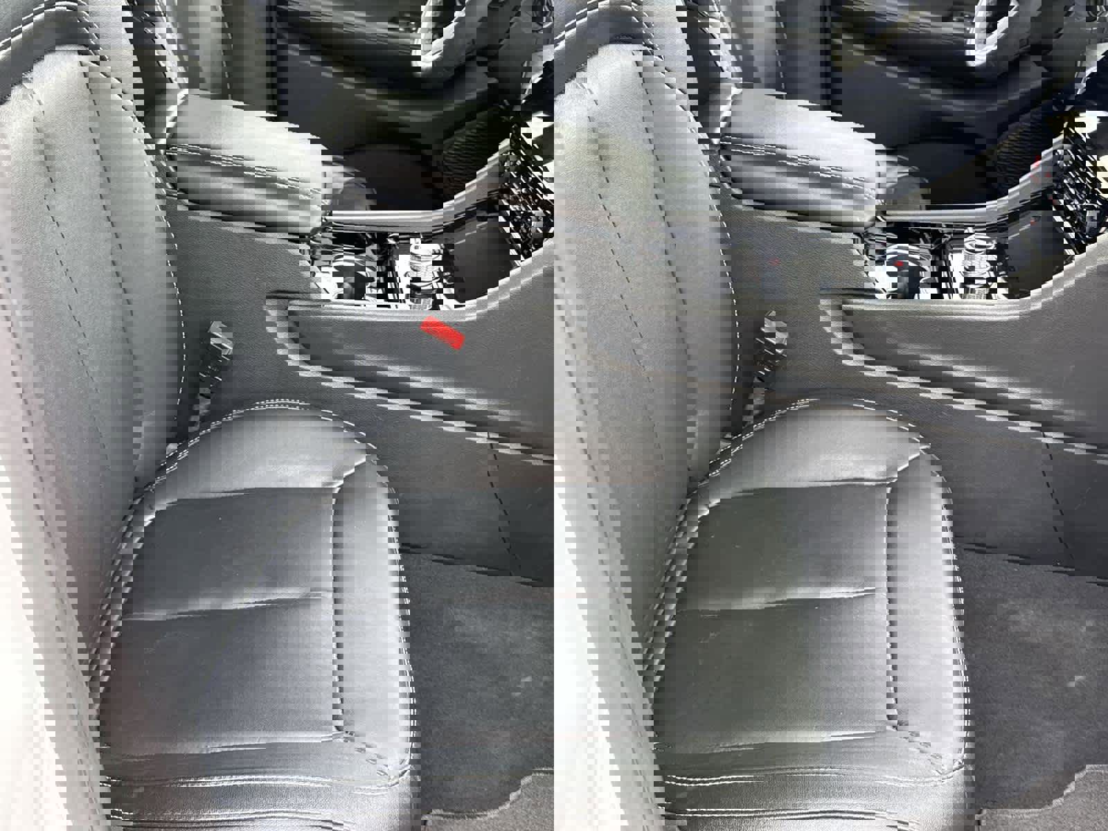 Used 2023 Jeep Grand Cherokee Limited image 16