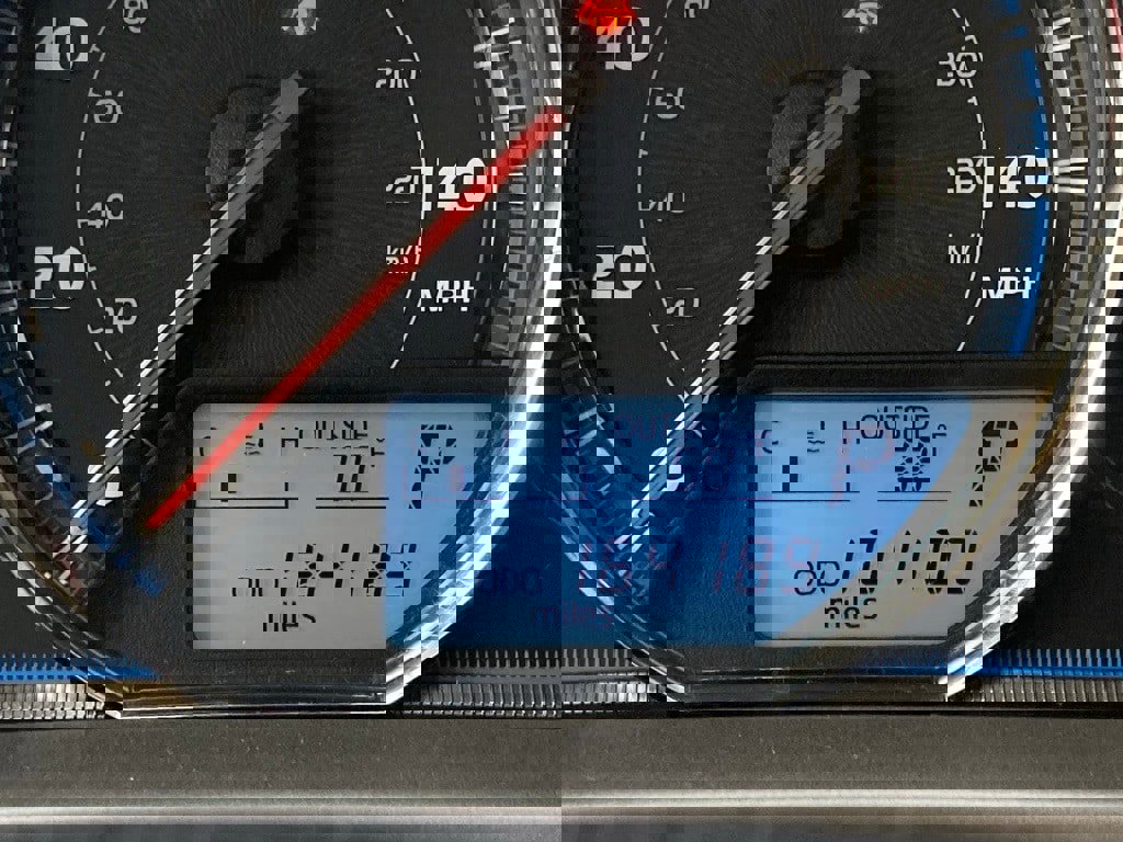 Used 2015 Toyota RAV4 Limited w/ Technology Package image 17