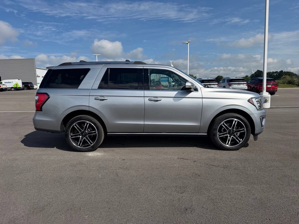 Used 2021 Ford Expedition Limited AWD/4WD image 4