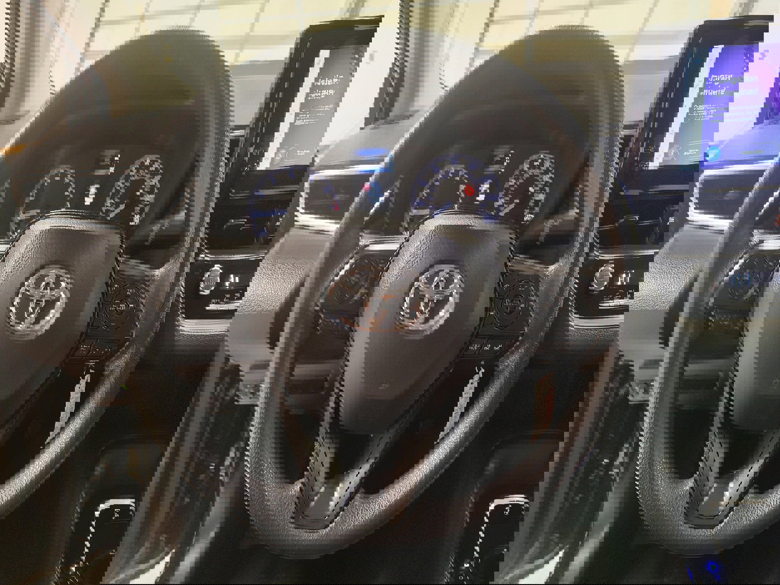 Used 2024 Toyota Corolla LE image 5