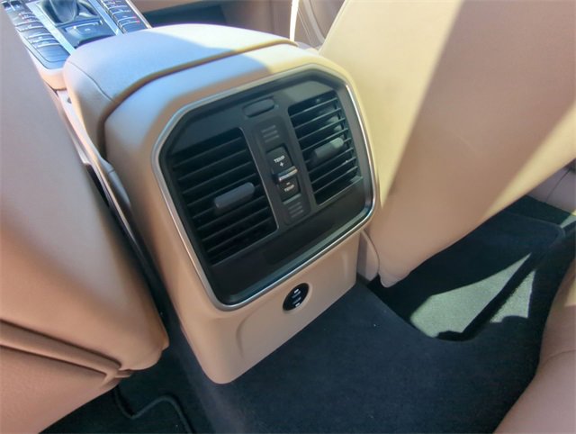 Used 2021 Porsche Macan image 21