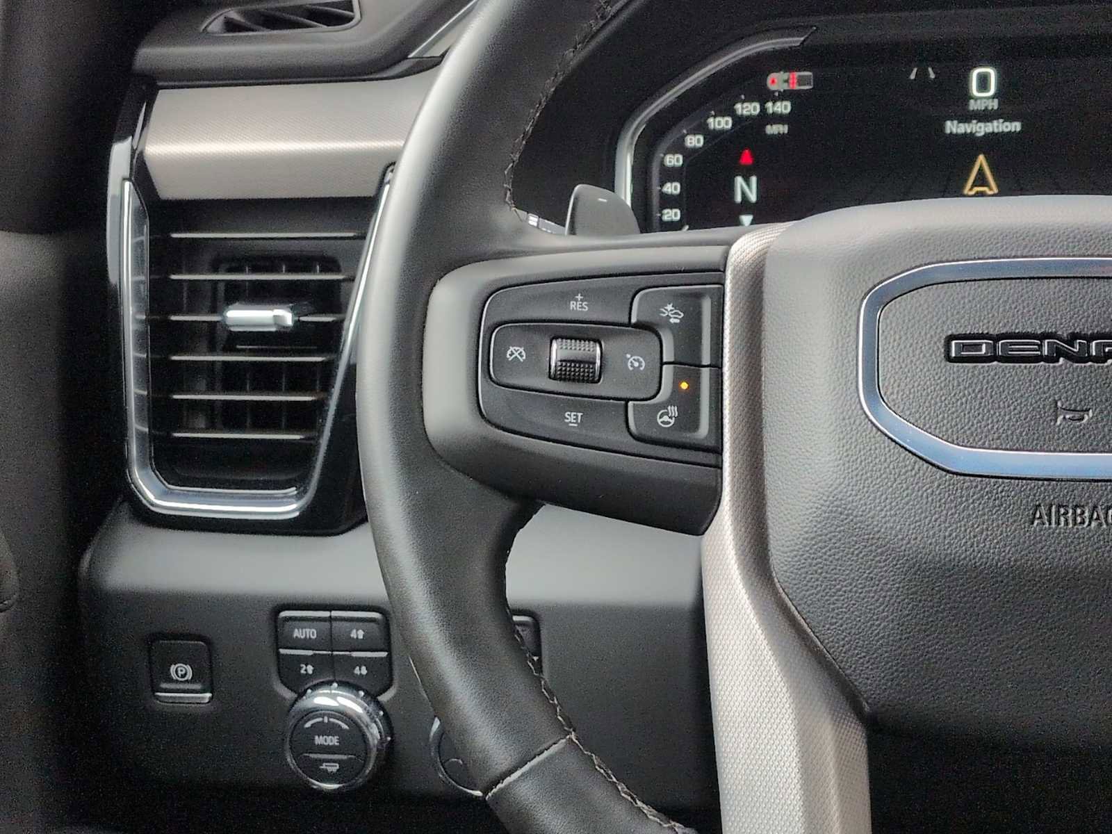 Used 2023 Jeep Grand Cherokee Limited w/ Black Appearance Package image 16