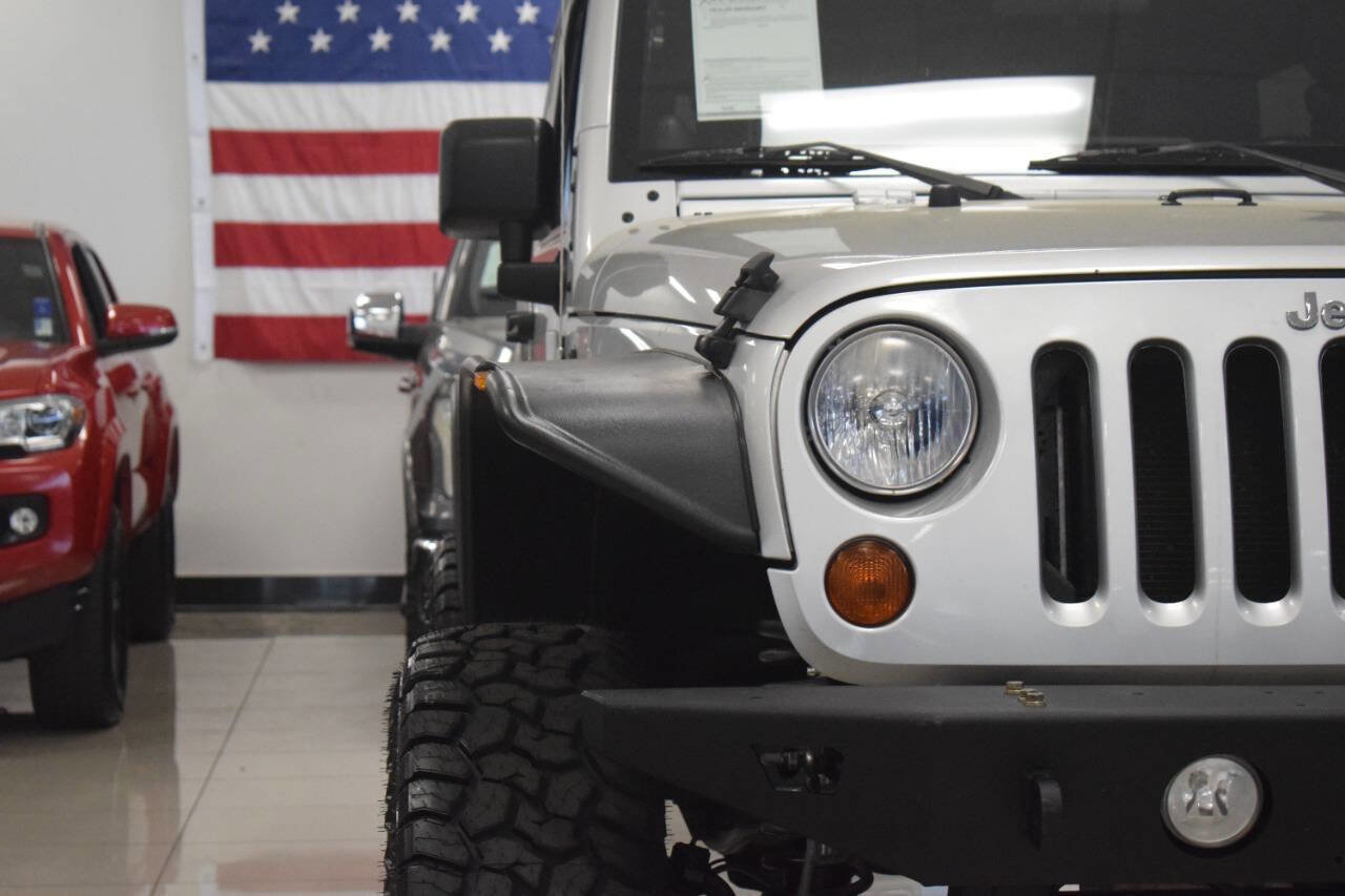 Used 2011 Jeep Wrangler Rubicon w/ Trailer Tow Group image 12