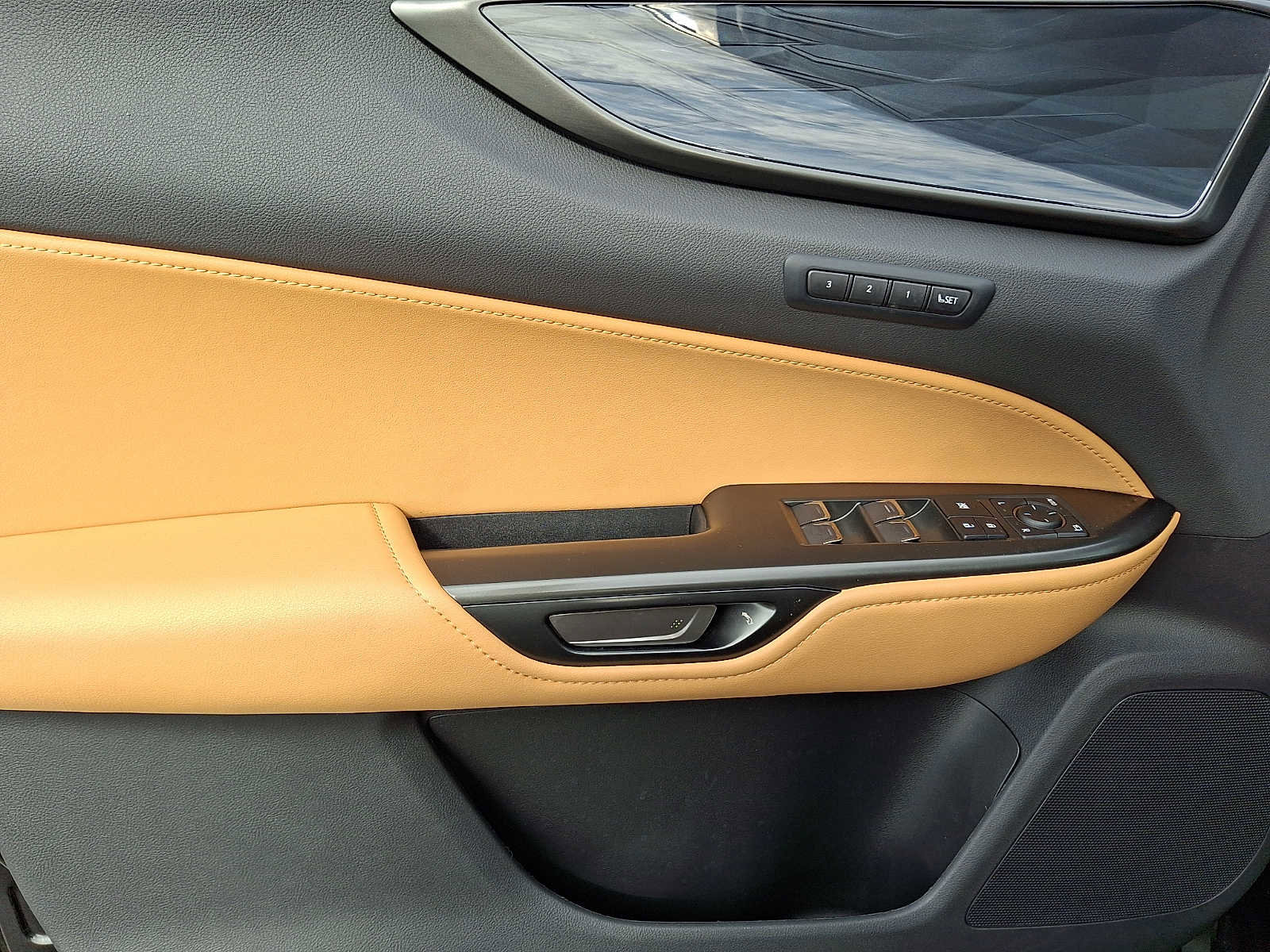 Certified 2024 Lexus NX 350 AWD w/ Vision Package image 9