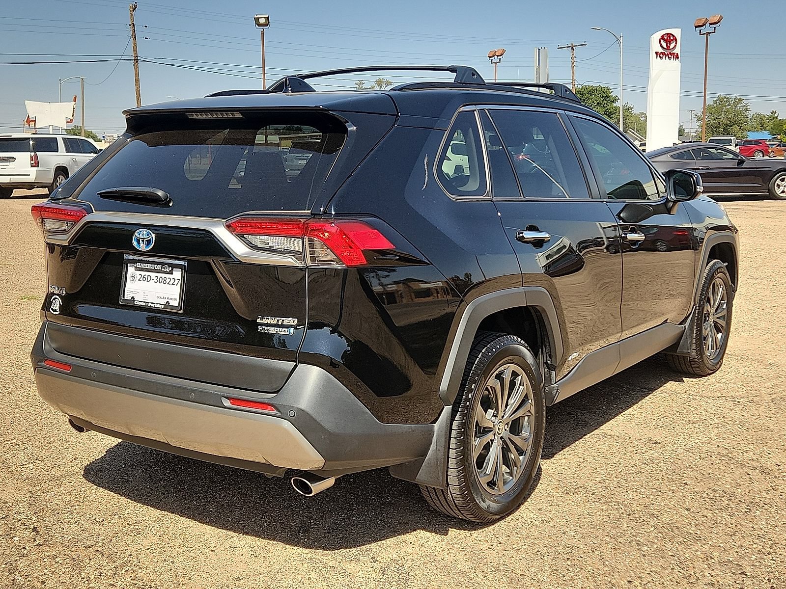 Used 2023 Toyota RAV4 Limited AWD/4WD image 4