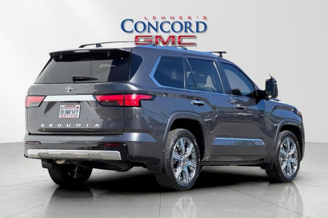 Used 2024 Toyota Sequoia Capstone image 4