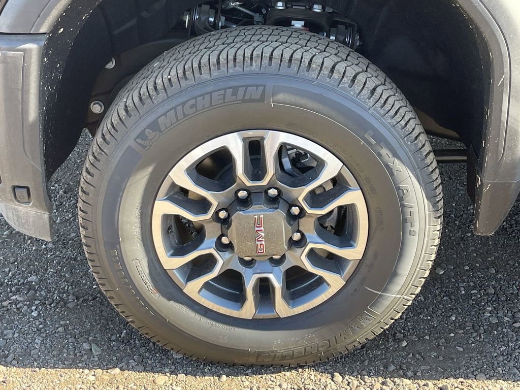 New 2025 GMC Sierra 2500 SLT w/ SLT Premium Package image 31