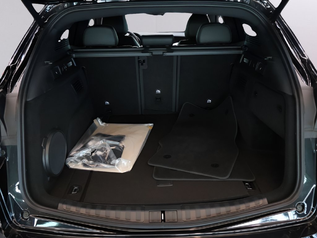 New 2026 Alfa Romeo Stelvio Sprint AWD/4WD image 18