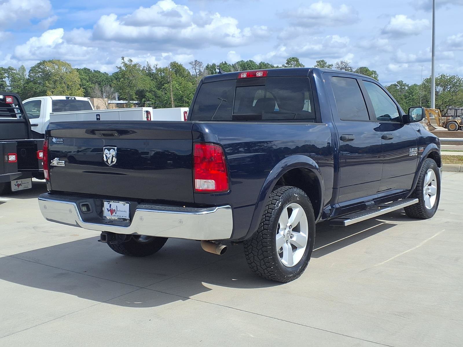 Used 2015 RAM 1500 Outdoorsman RWD image 6