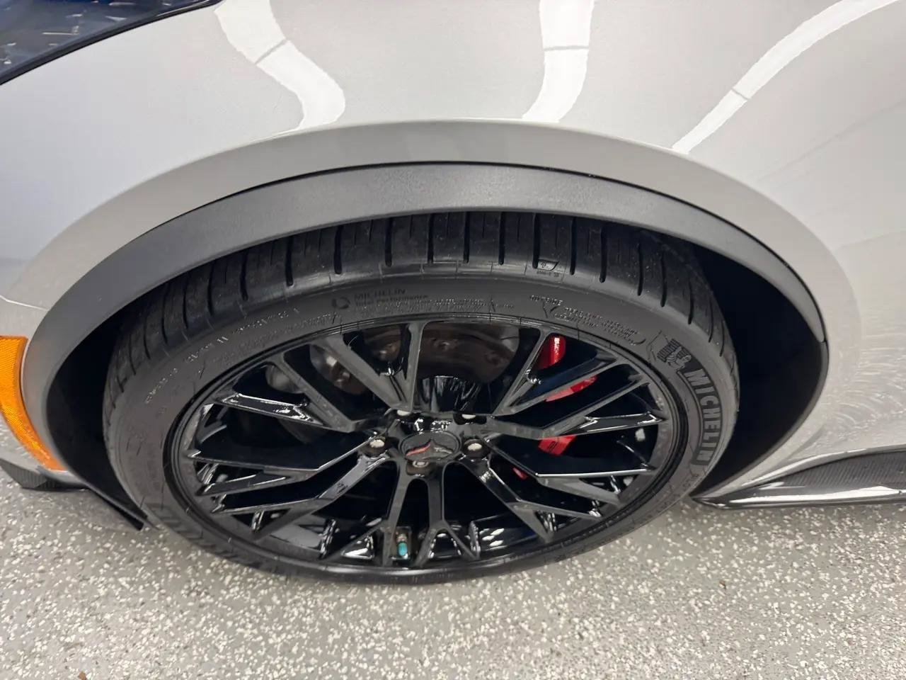 Used 2018 Chevrolet Corvette Z06 RWD image 31