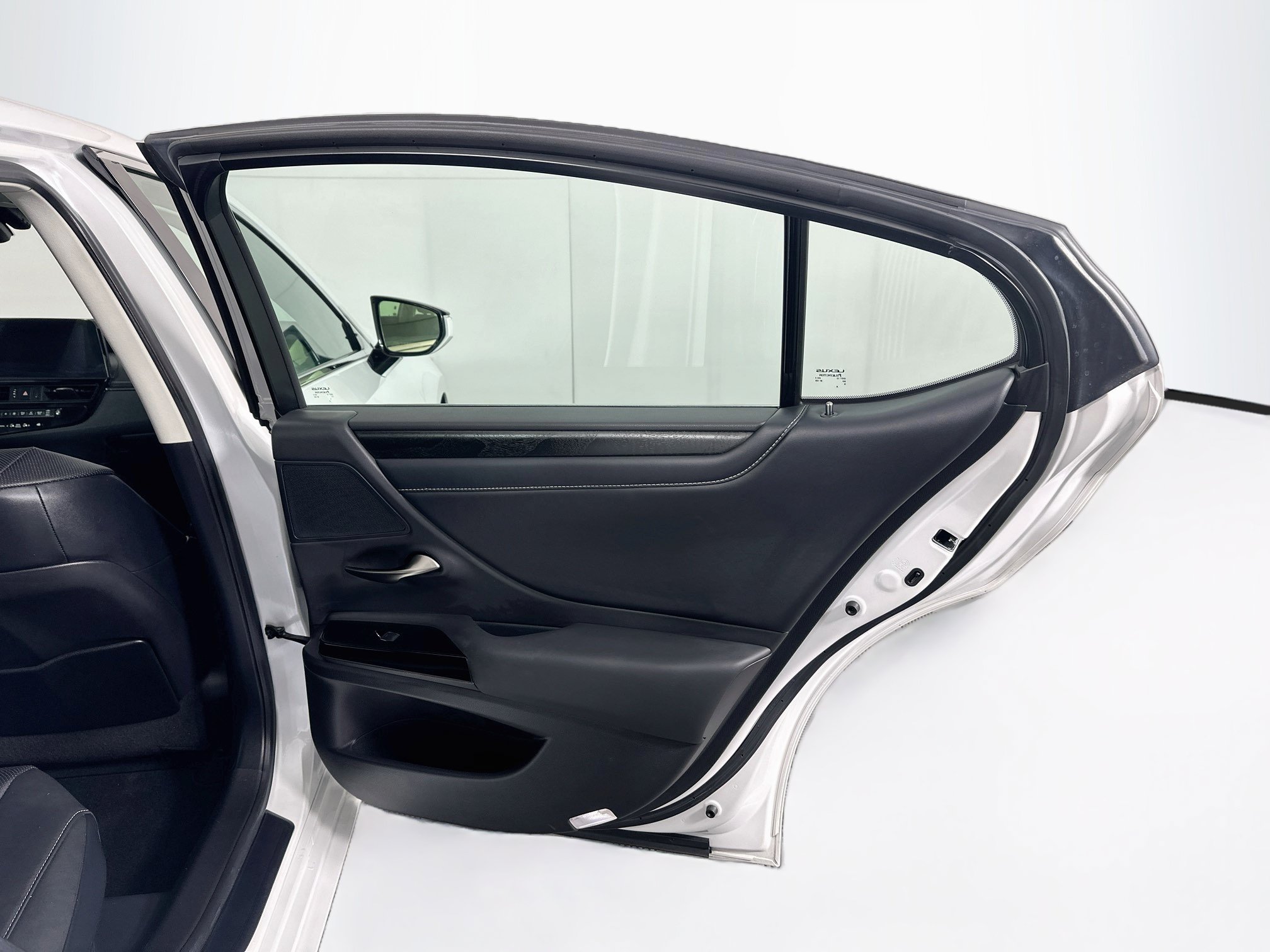Used 2022 Lexus ES 300h w/ Premium Package FWD image 31