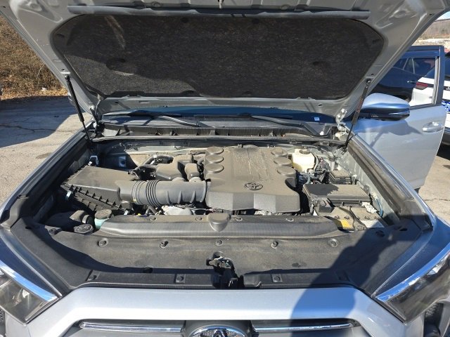 Used 2023 Toyota 4Runner SR5 Premium w/ Moonroof Package image 15