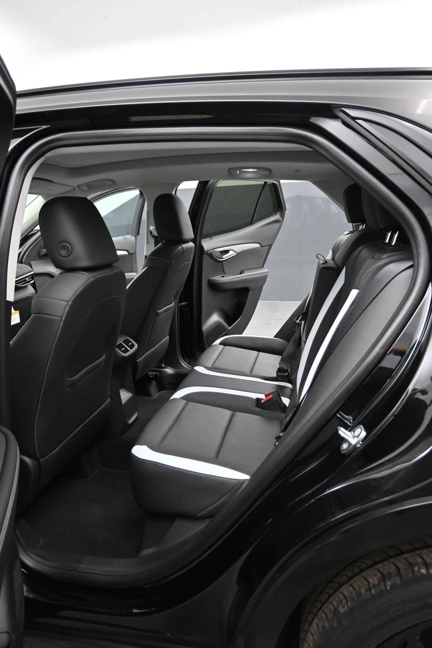 New 2026 Buick Envision Sport Touring AWD/4WD image 15