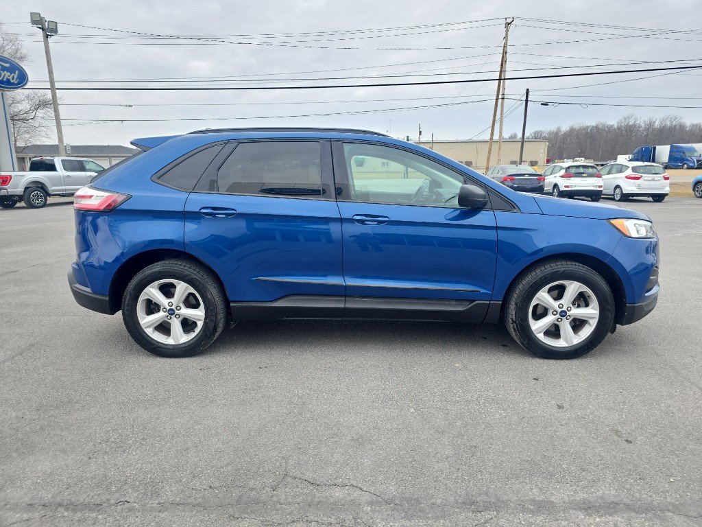 Used 2020 Ford Edge SE w/ Cargo Accessory Package image 5