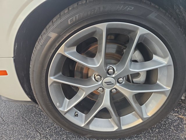 Used 2022 Dodge Challenger GT RWD image 10