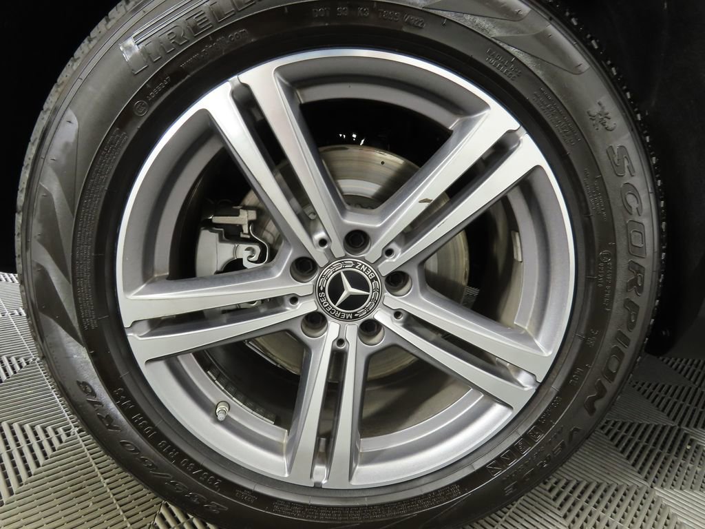 Certified 2021 Mercedes-Benz GLC 300 image 32