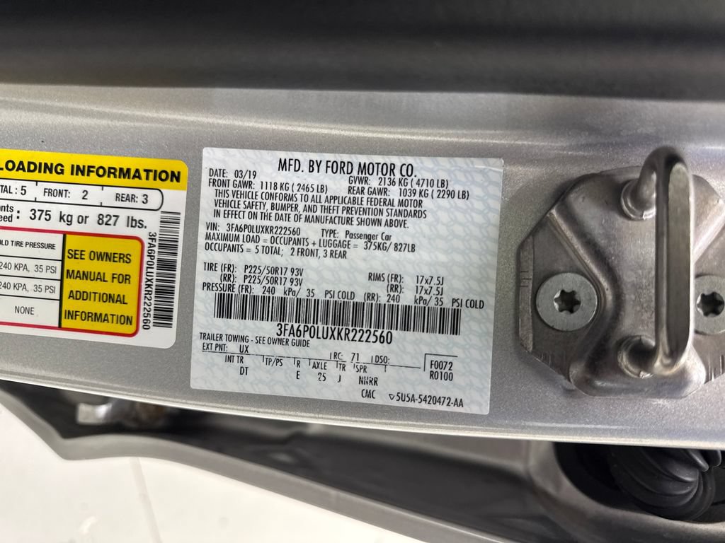 Used 2019 Ford Fusion SE FWD image 26