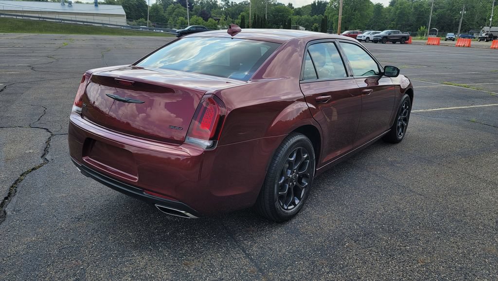 Used 2021 Chrysler 300 Touring w/ Sport Appearance Package AWD/4WD image 12