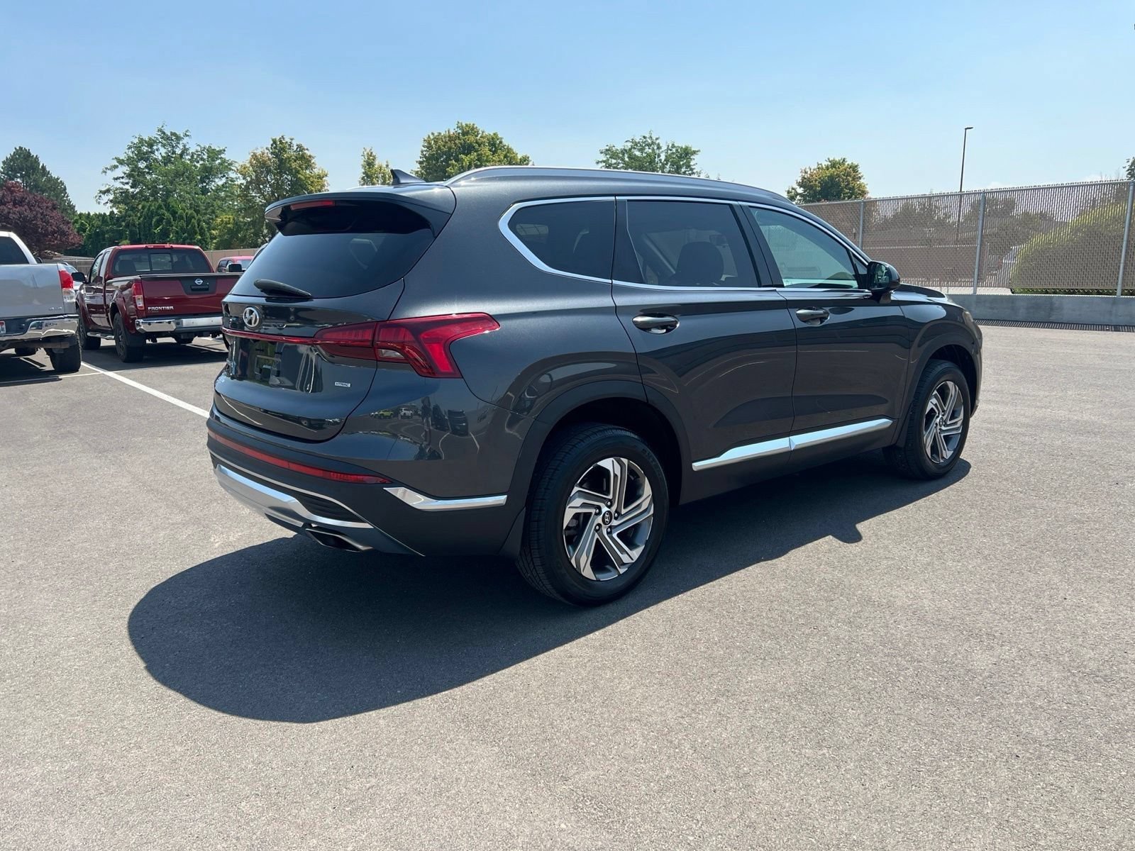 Used 2021 Hyundai Santa Fe SEL AWD/4WD image 3