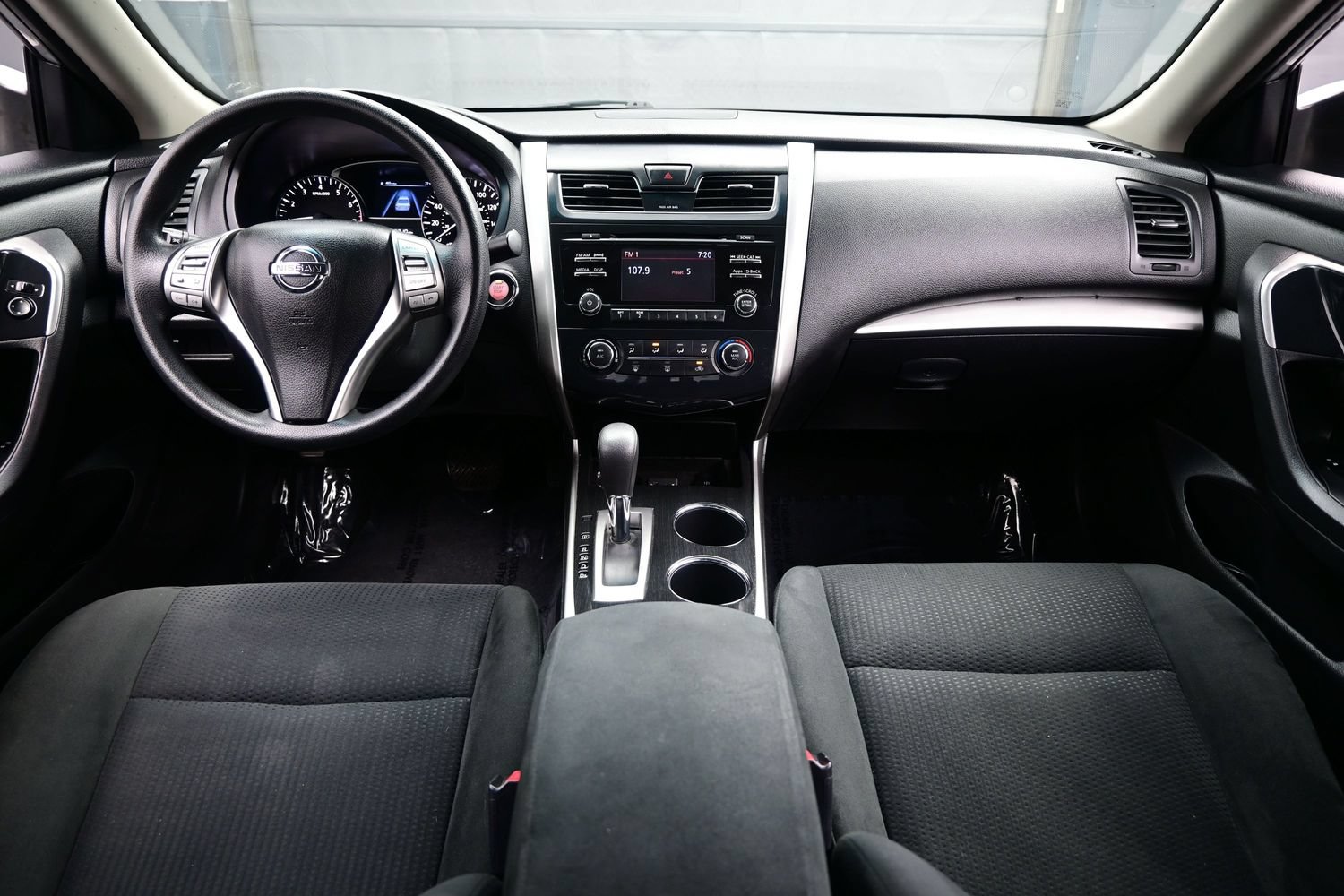 Used 2014 Nissan Altima 2.5 S w/ Display Audio Package FWD image 17