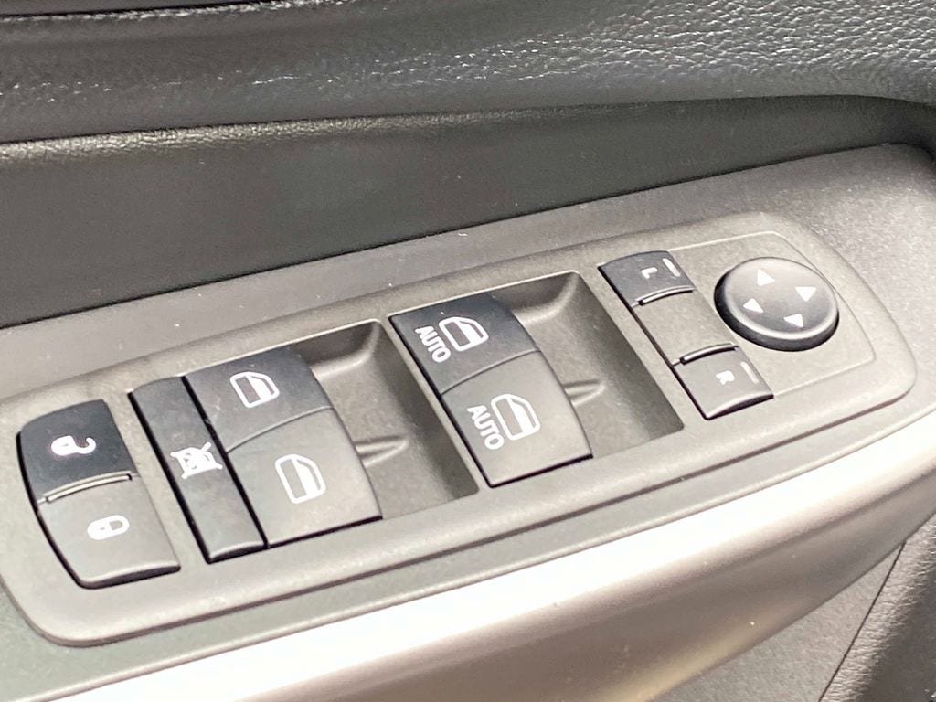 Used 2022 Jeep Cherokee Latitude Lux w/ Sun & Sound Group AWD/4WD image 30