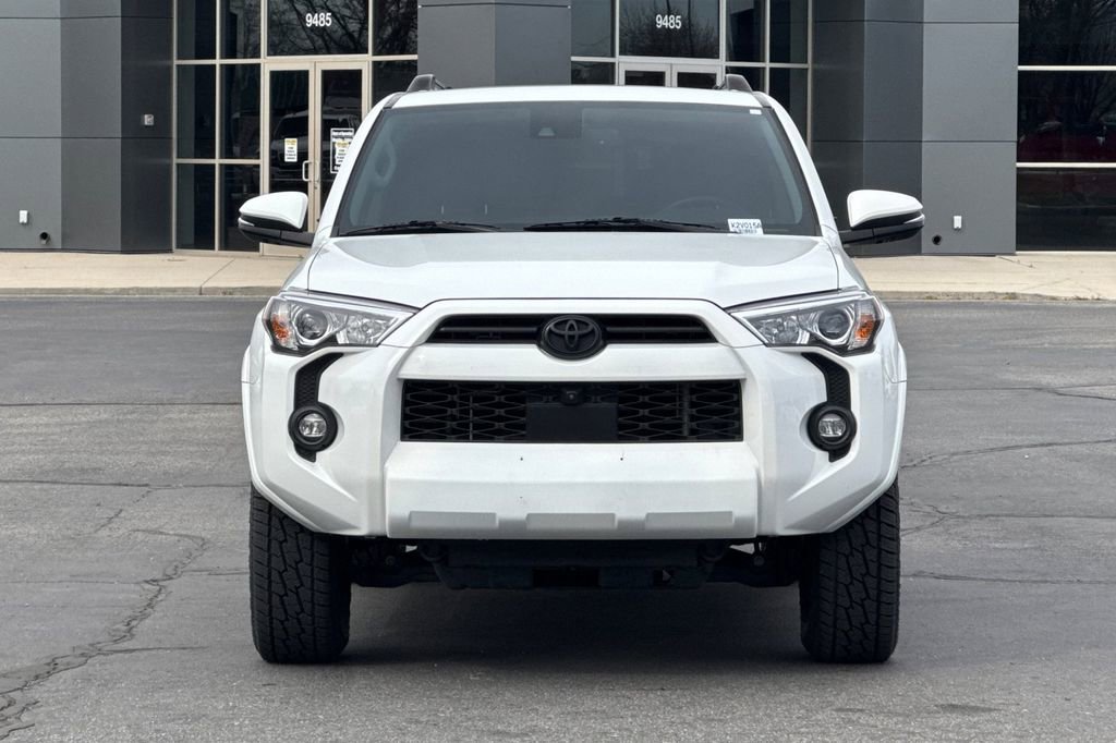 Used 2023 Toyota 4Runner SR5 Premium w/ Moonroof Package AWD/4WD image 9