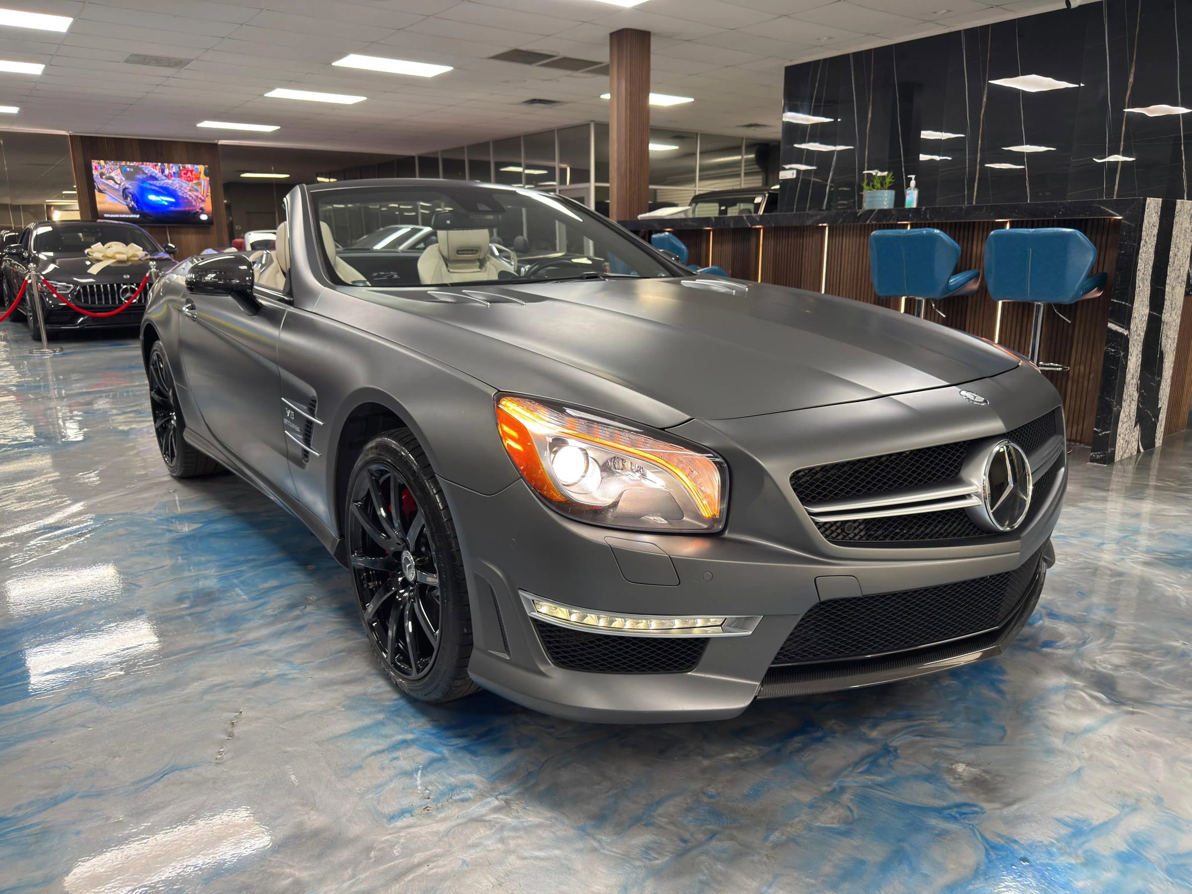 Used 2013 Mercedes-Benz SL 63 AMG image 2