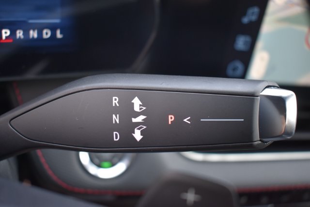 New 2027 Chevrolet Equinox RS w/ Convenience Package III FWD image 31