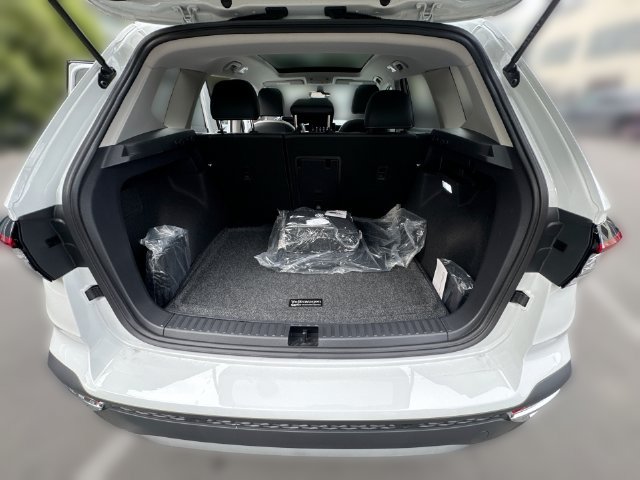 New 2026 Volkswagen Taos SE AWD/4WD image 21