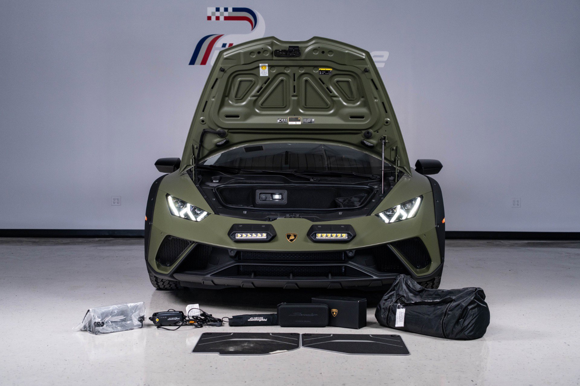Used 2024 Lamborghini Huracan Sterrato AWD/4WD image 52