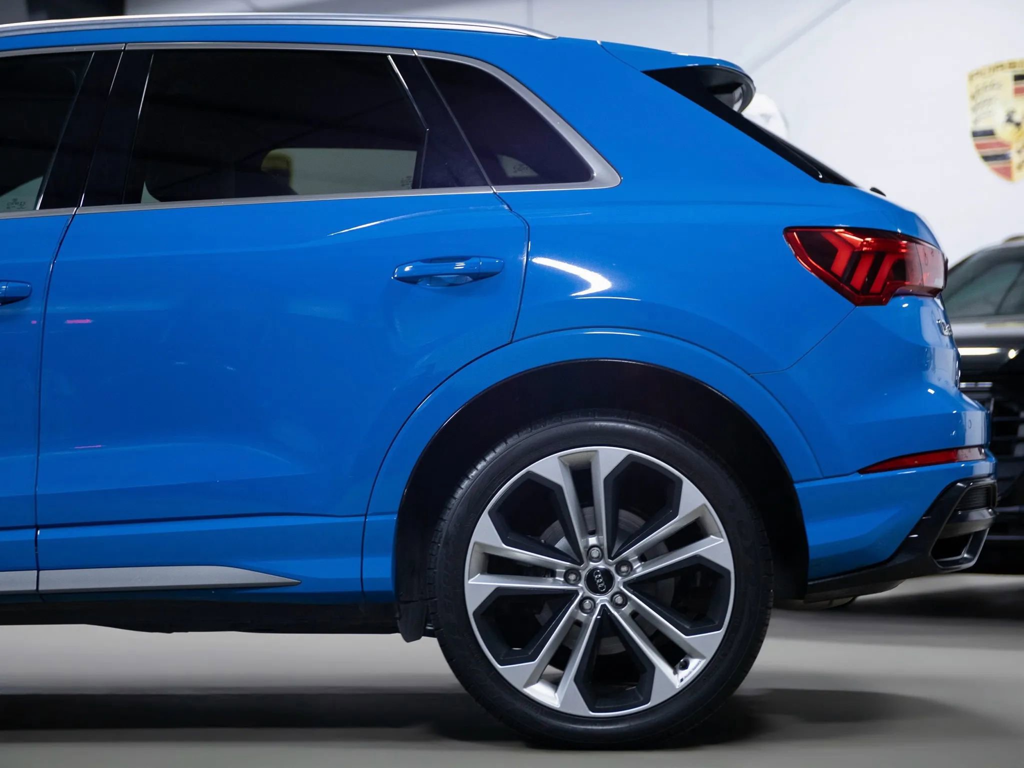 Used 2020 Audi Q3 2.0T Premium Plus w/ Premium Plus Package image 18