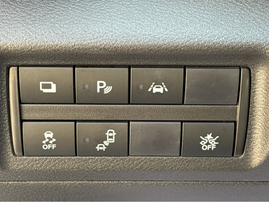 Certified 2024 Nissan Kicks S image 11