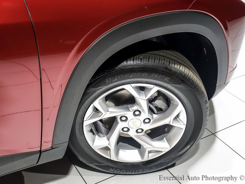 Used 2025 Chevrolet Trax LS w/ LS Convenience Package image 13