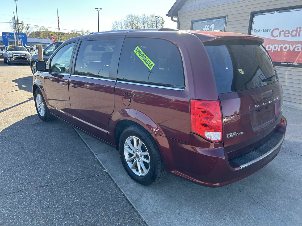 Used 2019 Dodge Grand Caravan SXT FWD image 7