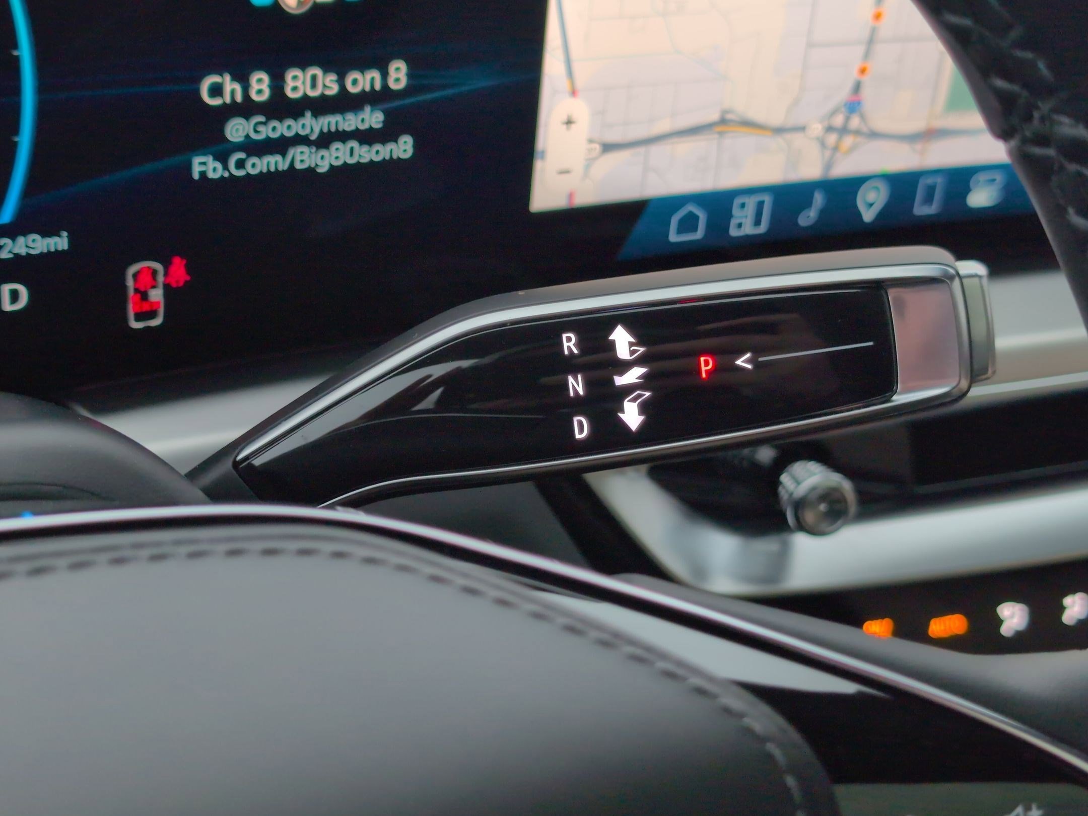 Used 2025 Cadillac Lyriq Luxury image 24