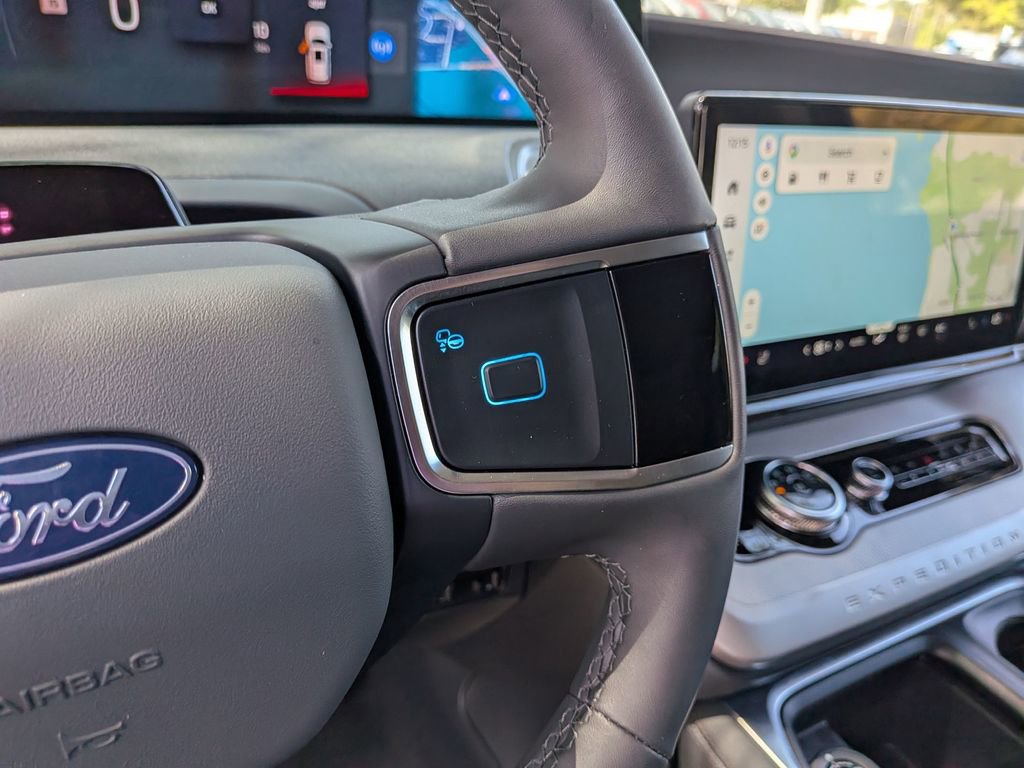 New 2026 Ford Expedition Active image 18