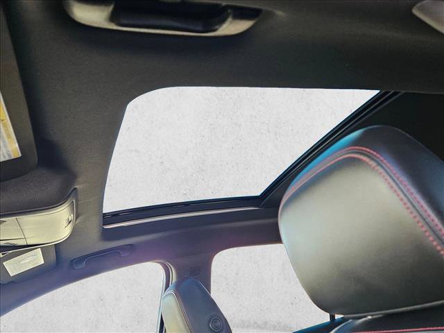 Used 2022 Chevrolet Equinox RS w/ RS Leather Package image 14