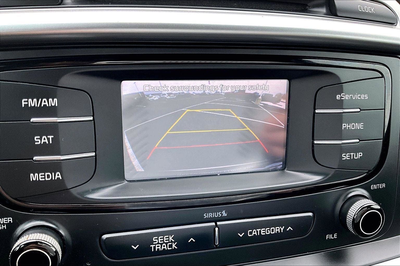 Used 2016 Kia Sorento LX w/ LX Convenience Package image 22