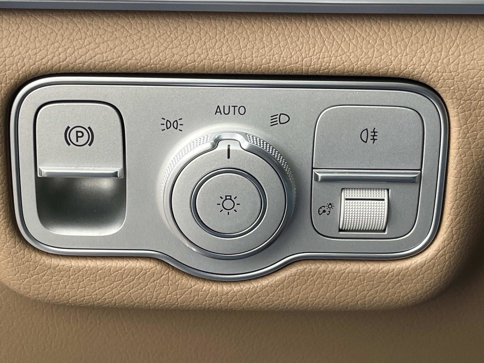 Certified 2025 Mercedes-Benz GLS 450 4MATIC image 30