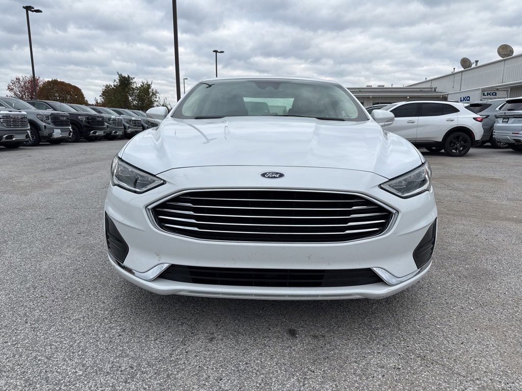 Used 2019 Ford Fusion SEL image 2