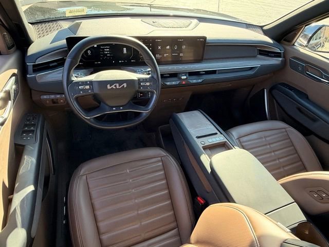 Used 2024 Kia EV9 Land AWD/4WD image 16