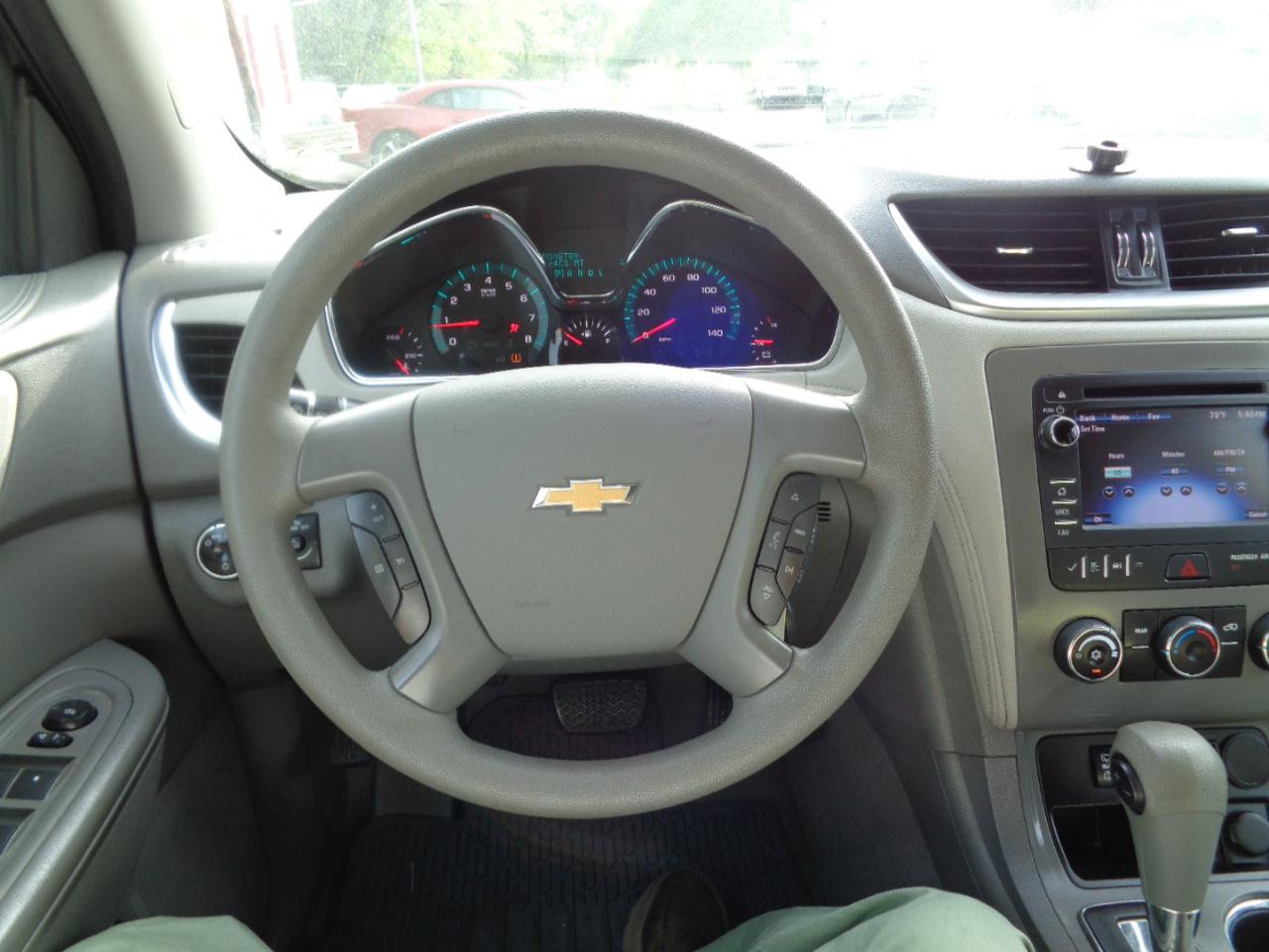 Used 2015 Chevrolet Traverse LS FWD image 21